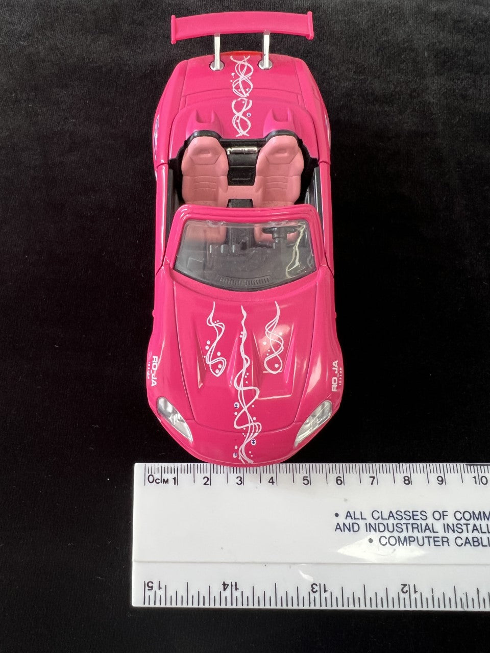 Collectible - Fast and Furious Suki's Honda S2000 diecast model road car PINK