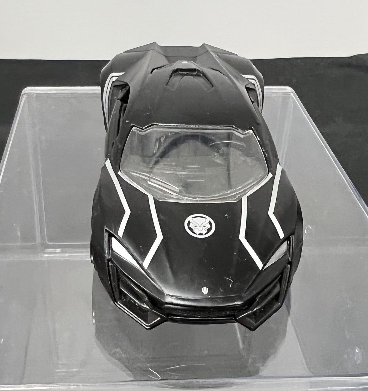 Collectible - Marvel Avengers Black Panther & Lykan Hypersport