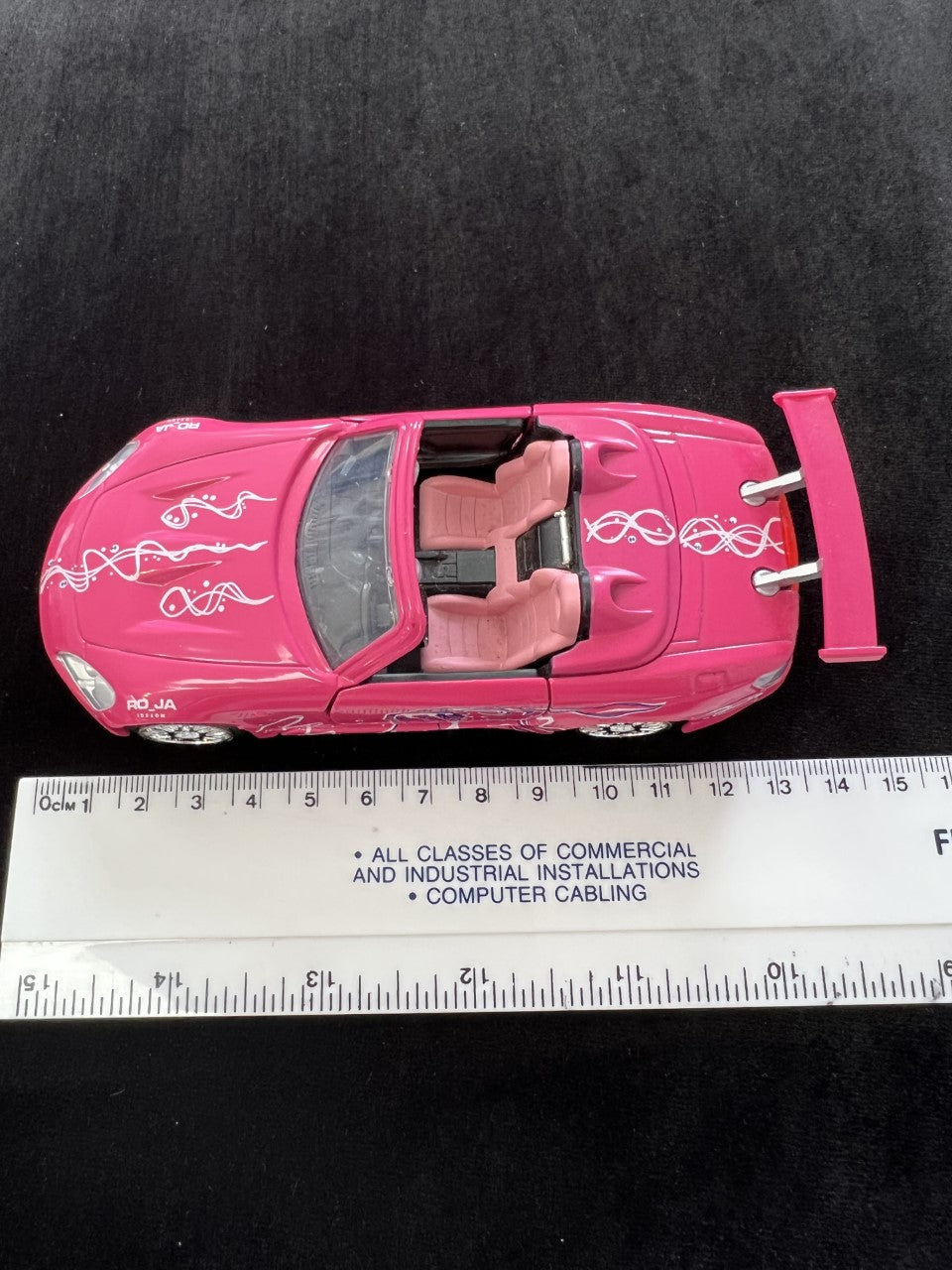 Collectible - Fast and Furious Suki's Honda S2000 diecast model road car PINK
